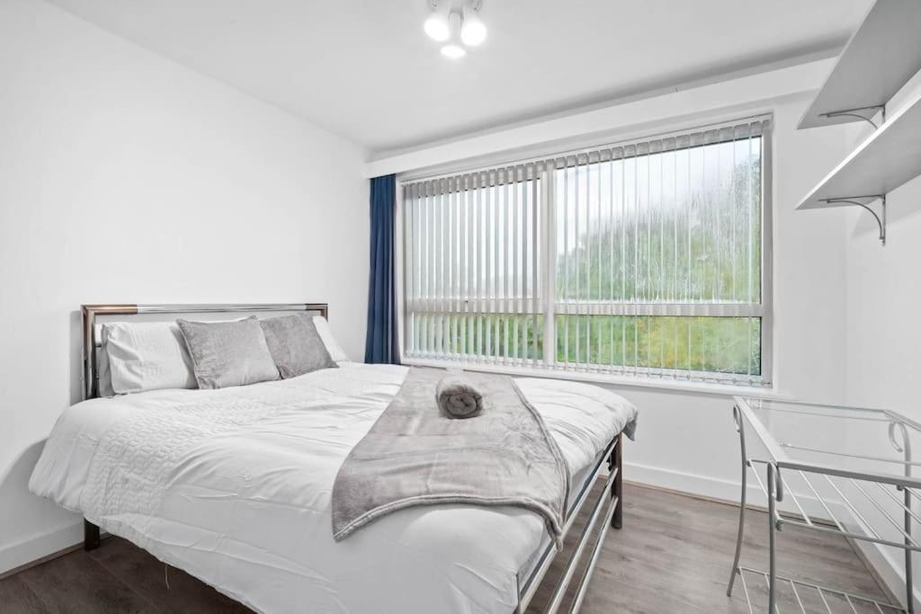 Solihull Retreat- In Heart Of Birmingham- Jlr, Nec , Airport , Wifi , Netflix * Birmingham